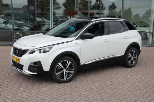 Peugeot 3008 (2019) thumbnail 3