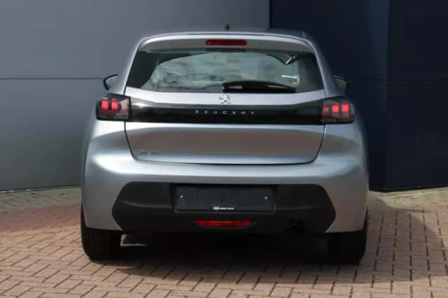 Peugeot 208 (2021) thumbnail 5