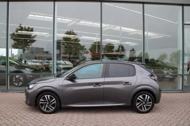 Peugeot 208 (2023) thumbnail 2