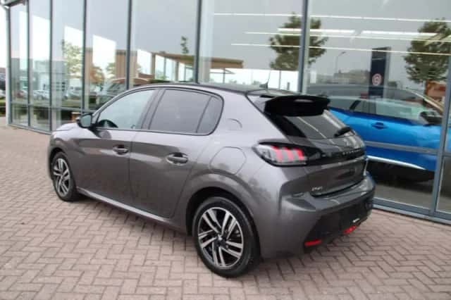 Peugeot 208 (2023) thumbnail 3