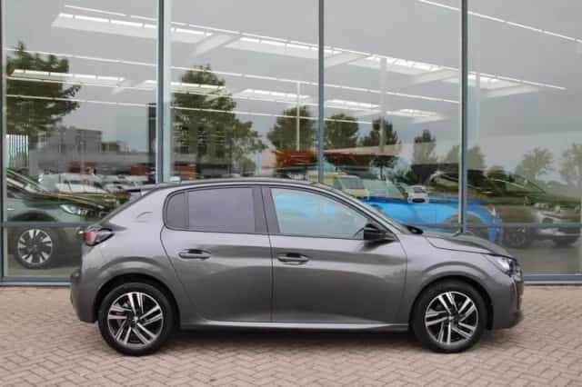 Peugeot 208 (2023) thumbnail 5