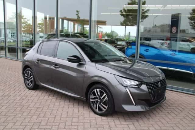 Peugeot 208 (2023) thumbnail 6