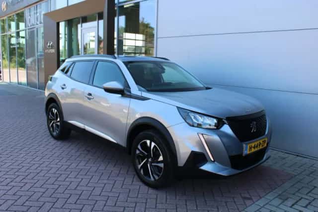Peugeot 2008 (2020) thumbnail 6