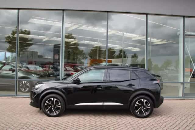 Peugeot e-2008 (2021) thumbnail 2