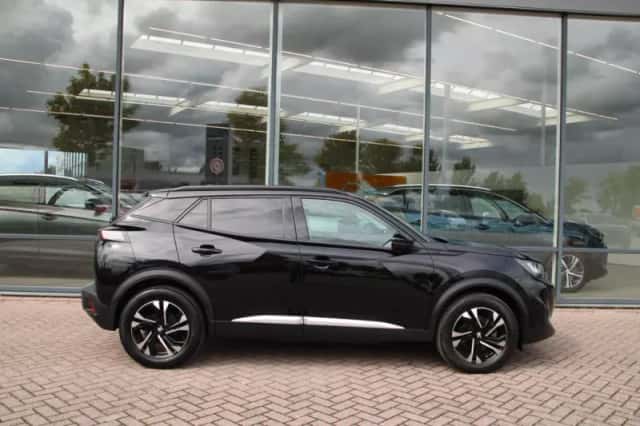 Peugeot e-2008 (2021) thumbnail 5
