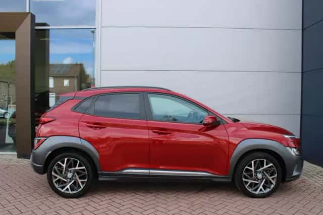 Hyundai Kona (2021) thumbnail 5