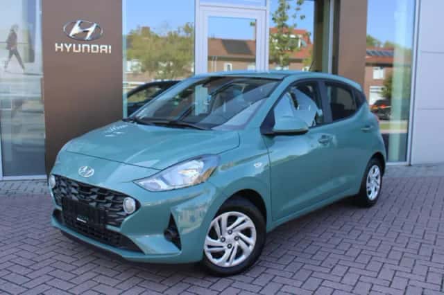 Hyundai i10 (2023) thumbnail 1