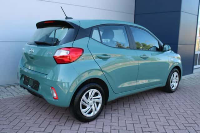 Hyundai i10 (2023) thumbnail 4