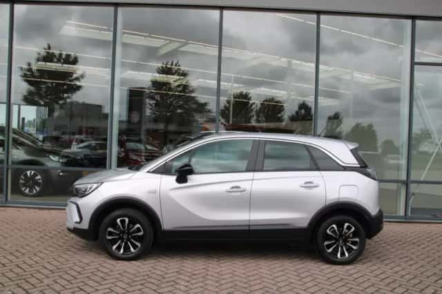 Opel Crossland (2023) thumbnail 2