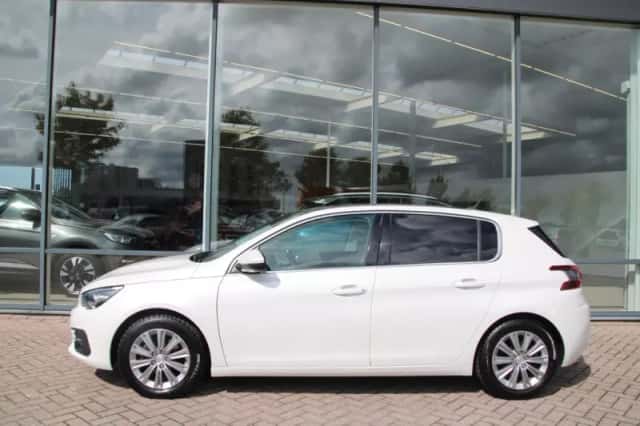 Peugeot 308 (2019) thumbnail 2