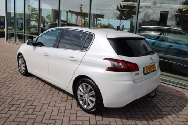 Peugeot 308 (2019) thumbnail 3