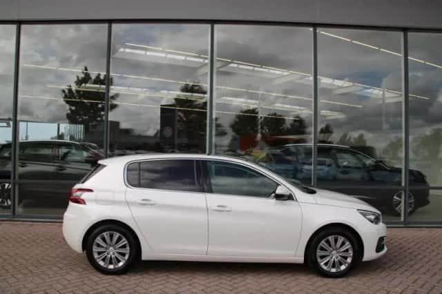 Peugeot 308 (2019) thumbnail 5