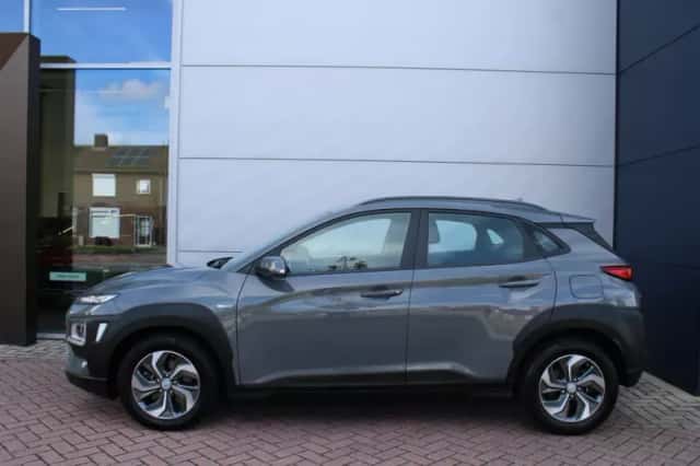 Hyundai Kona (2020) thumbnail 2