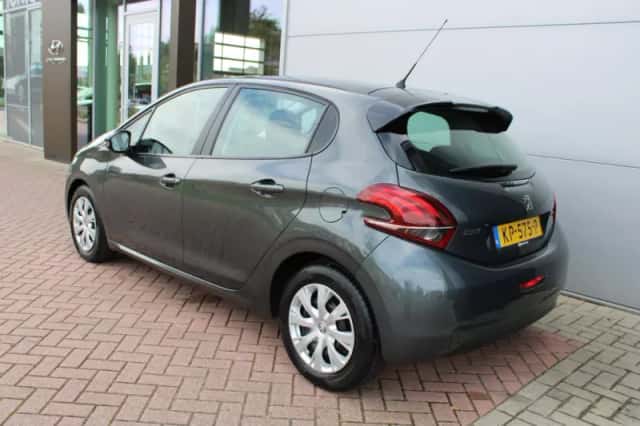 Peugeot 208 (2016) thumbnail 3