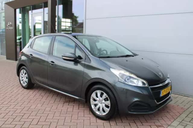 Peugeot 208 (2016) thumbnail 6