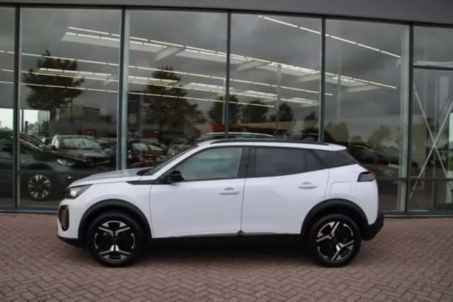 Peugeot 2008 (2025) thumbnail 2