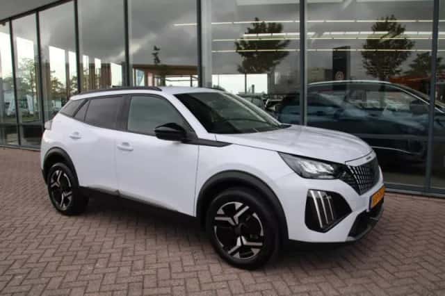 Peugeot 2008 (2025) thumbnail 6