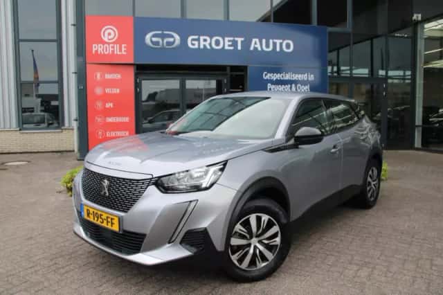 Peugeot e-2008 (2022) thumbnail 1