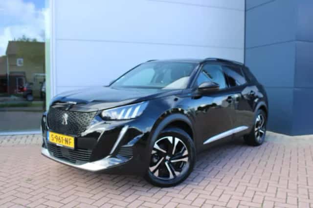 Peugeot e-2008 (2023) thumbnail 1