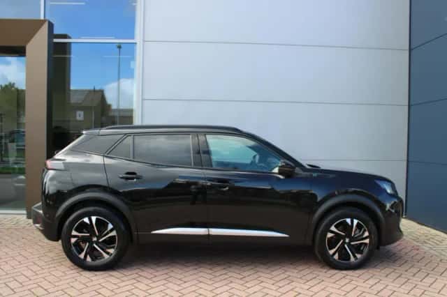Peugeot e-2008 (2023) thumbnail 5