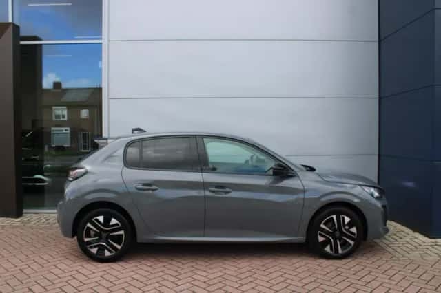 Peugeot 208 (2025) thumbnail 5