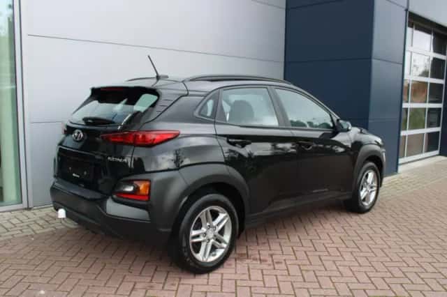 Hyundai Kona (2019) thumbnail 4