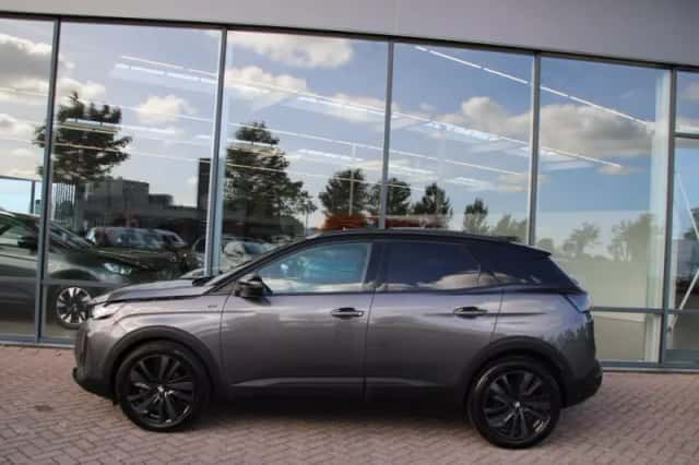 Peugeot 3008 (2022) thumbnail 2