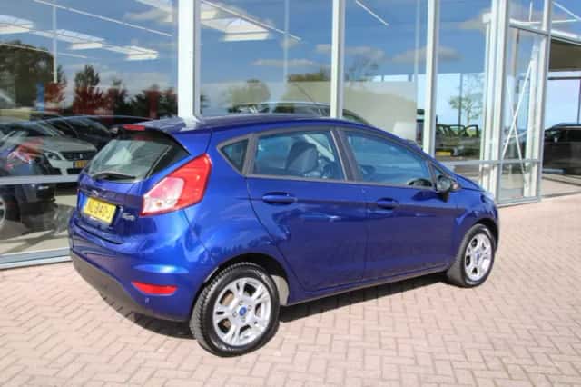 Ford Fiesta (2017) thumbnail 4