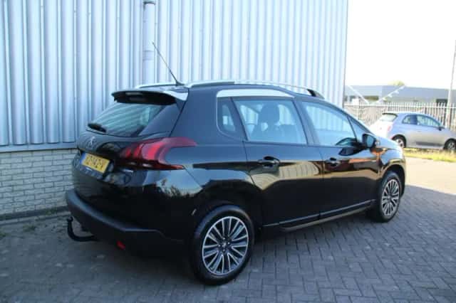 Peugeot 2008 (2016) thumbnail 4