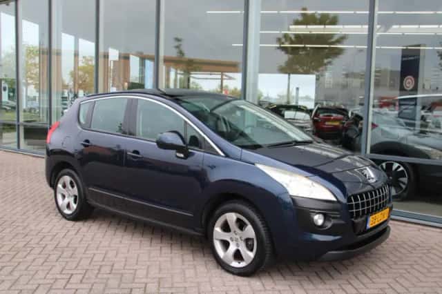 Peugeot 3008 (2010) thumbnail 6