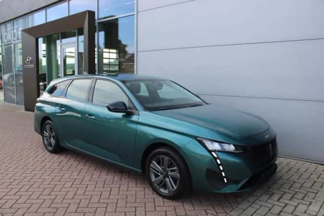 Peugeot 308 (2023) thumbnail 6