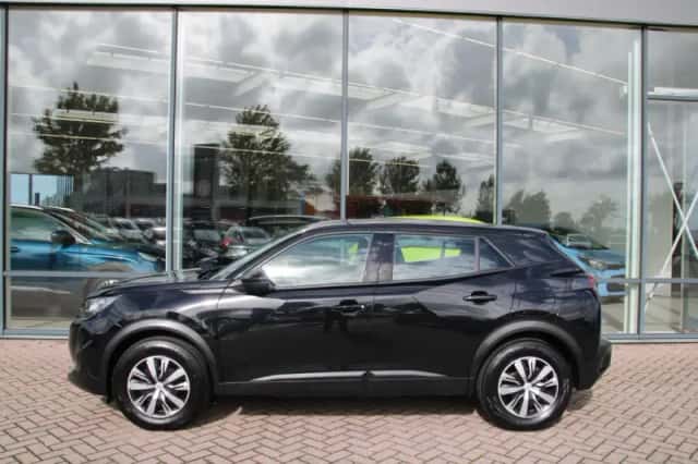Peugeot 2008 (2020) thumbnail 2