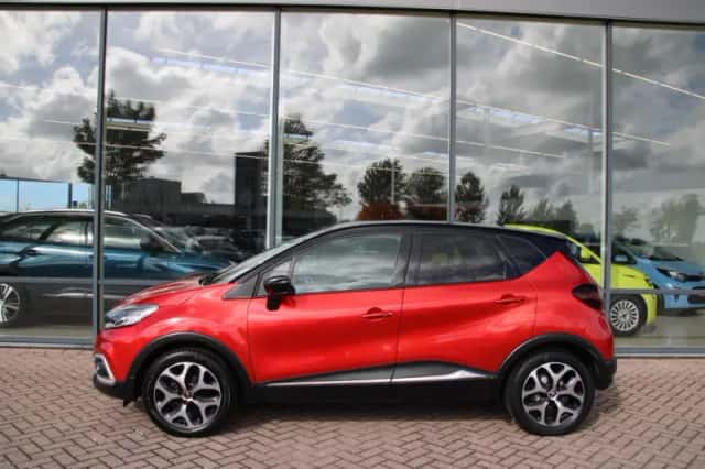 Renault Captur (2019) thumbnail 2