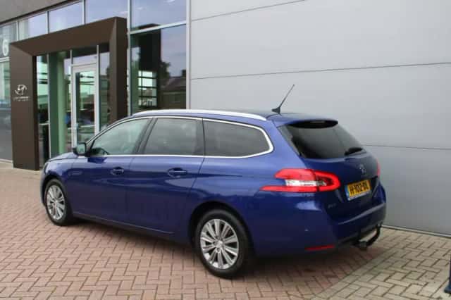 Peugeot 308 (2020) thumbnail 3