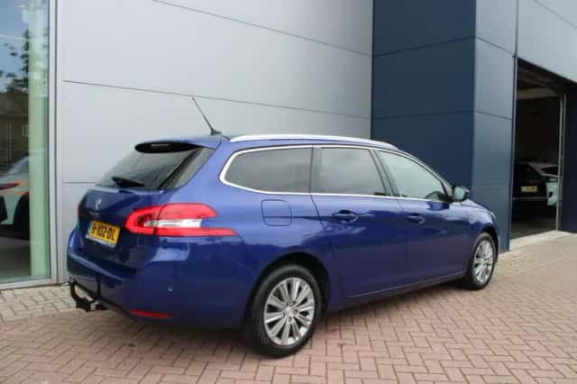 Peugeot 308 (2020) thumbnail 4