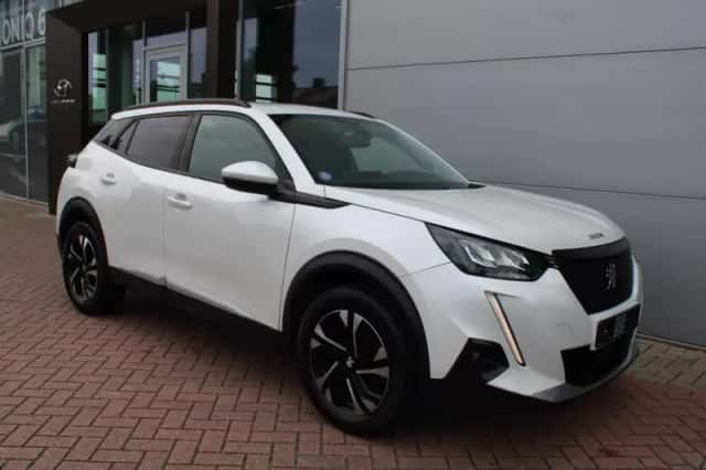 Peugeot 2008 (2021) thumbnail 6