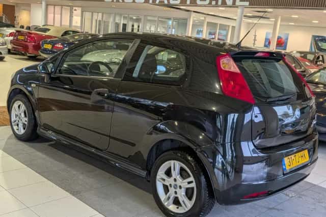 Fiat Grande Punto (2006) thumbnail 3