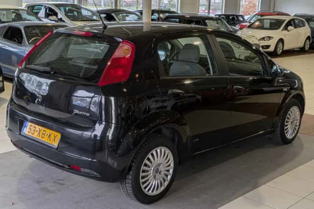 Fiat Grande Punto (2007) thumbnail 4