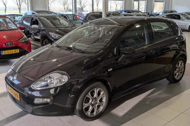 Fiat Punto (2013) thumbnail 2