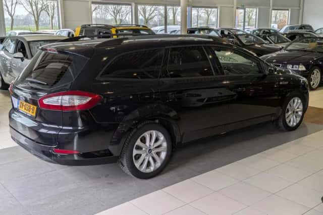 Ford Mondeo (2011) thumbnail 4