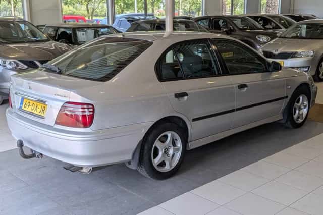 Honda Accord (2000) thumbnail 4