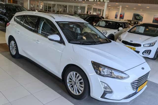 Ford Focus (2019) thumbnail 1