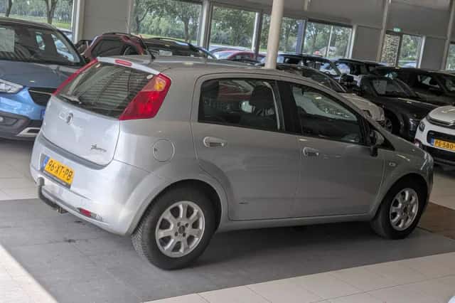 Fiat Grande Punto (2007) thumbnail 4