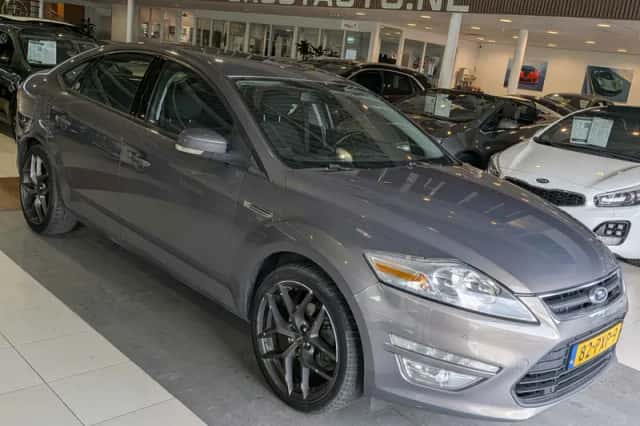 Ford Mondeo (2011) thumbnail 1