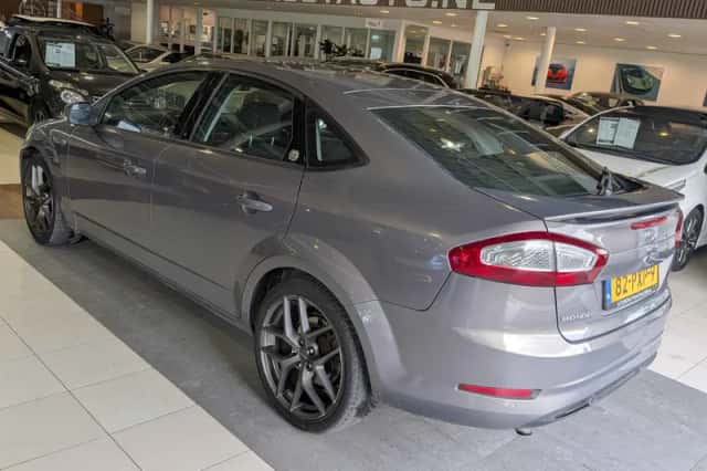 Ford Mondeo (2011) thumbnail 3