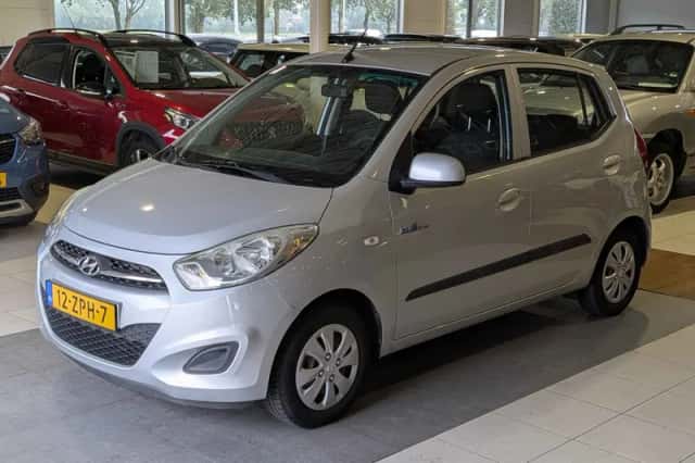 Hyundai i10 (2013) thumbnail 2