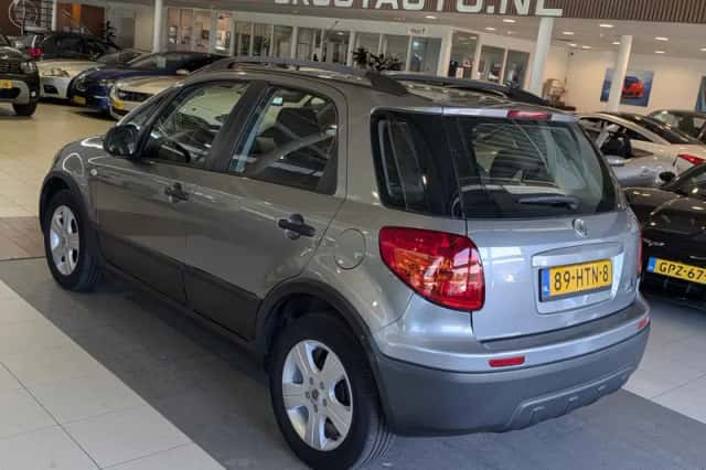 Fiat Sedici (2009) thumbnail 3
