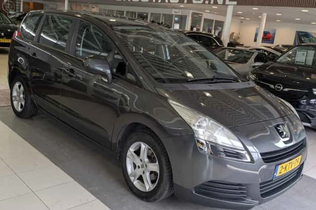 Peugeot 5008 (2013) thumbnail 1