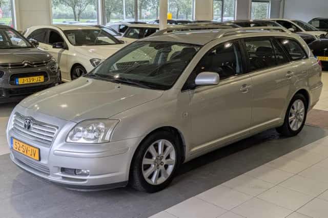 Toyota Avensis (2006) thumbnail 2