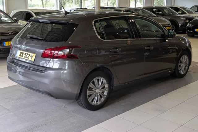 Peugeot 308 (2018) thumbnail 4